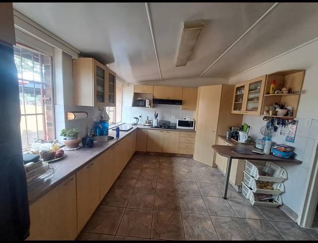 3 BEDROOM HOUSE FOR SALE IN SASOLBURG EXT 23